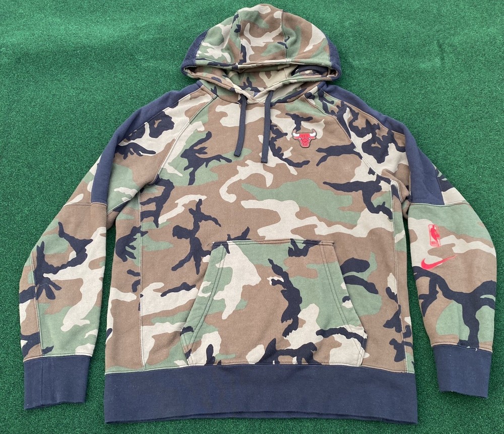Chicago Bulls x Nike Men's Hoodie Sweatshirt Camouflage Men’s Large