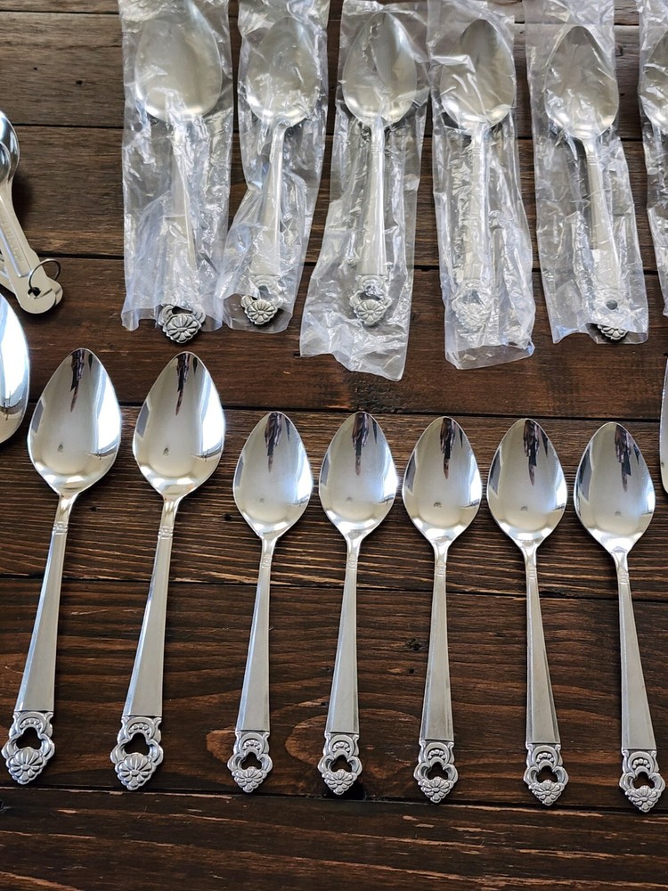National Stainless Japan • Flawless Stainless Flatware • Spoons & Forks (40pc)
