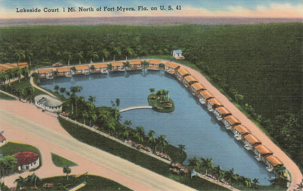 1950s Lakeside Court 1 Mile North of Fort Myers Florida on U.S. 41Postcard