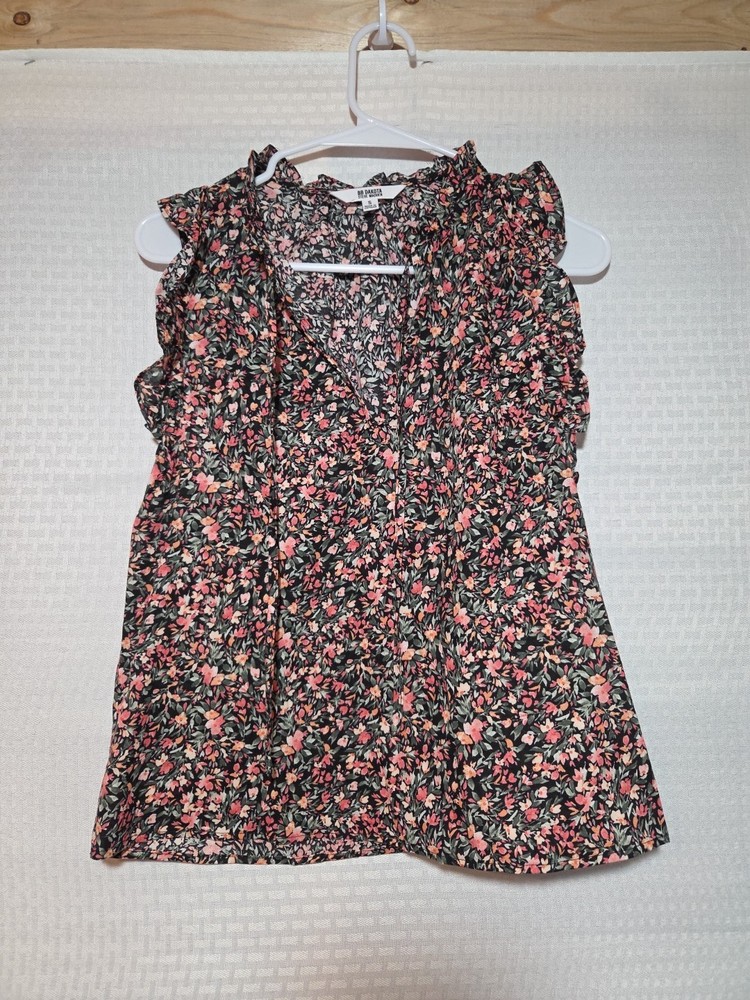 BB Dakota by Steve Madden Floral Top Black Ditsy Sz Small S NWT Romantic Boho