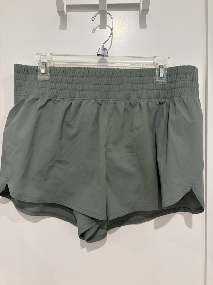 GapFit Women's Green Solid Athletic Running Shorts Elastic Waist Pull On