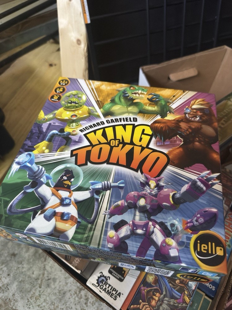 IELLO King of Tokyo Board Game Monsters Theme Complete Game 2 Players Ages 8+