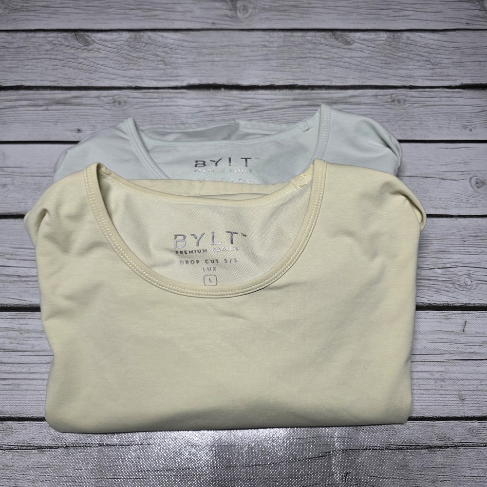Bylt Lot of 2 Lux Drop Cut Short Sleeve T Shirts Men's Size Large