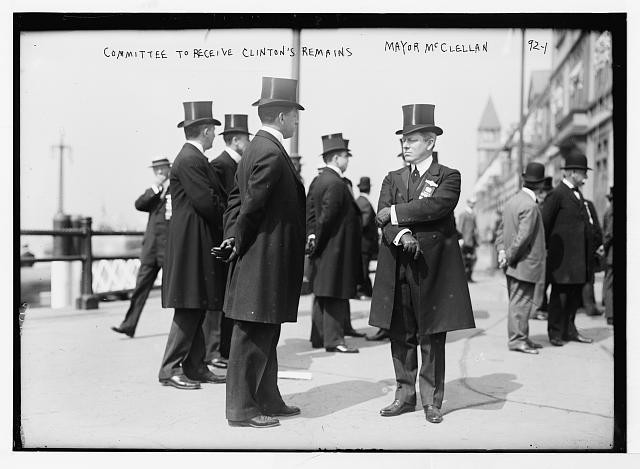 Photo:New York Mayor McClellan Gov. Clinton Remains Arrival 1908 Committee