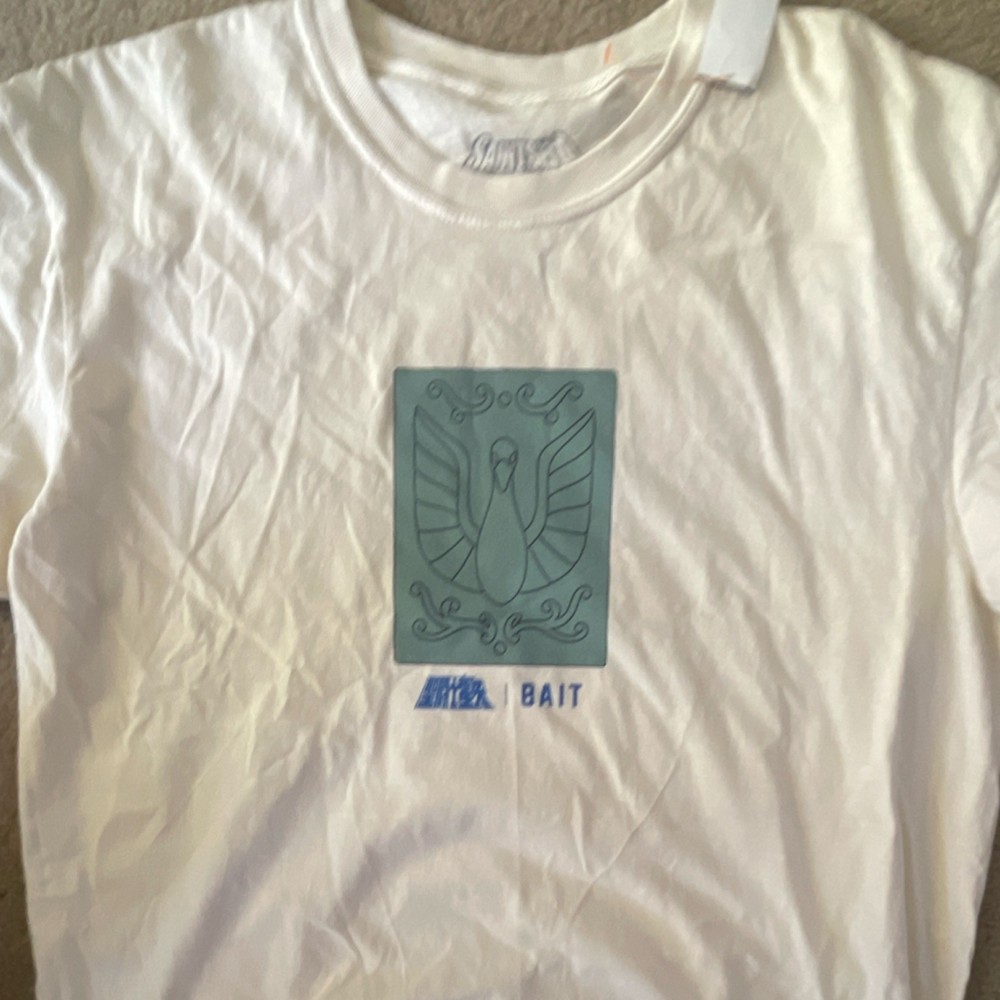 Saint Seiya x BAIT Andromeda Shun Men's White Graphic Cotton T-Shirt Size L