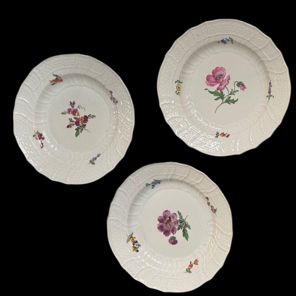 Antique Meissen Porcelain Floral Dessert Plates Blue Crossed Swords Germany
