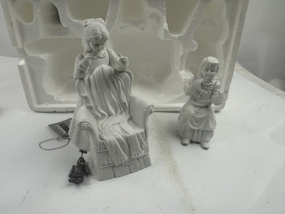 Dept 56 Winter Silhouette The Marionette Performance, set With box