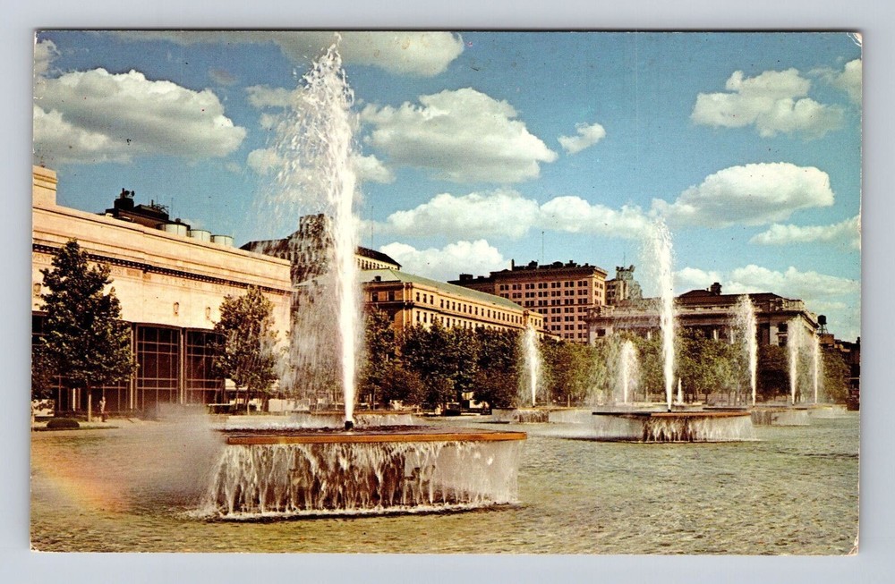 Cleveland OH-Ohio, Water Fountains Cleveland Public Hall, Vintage Postcard