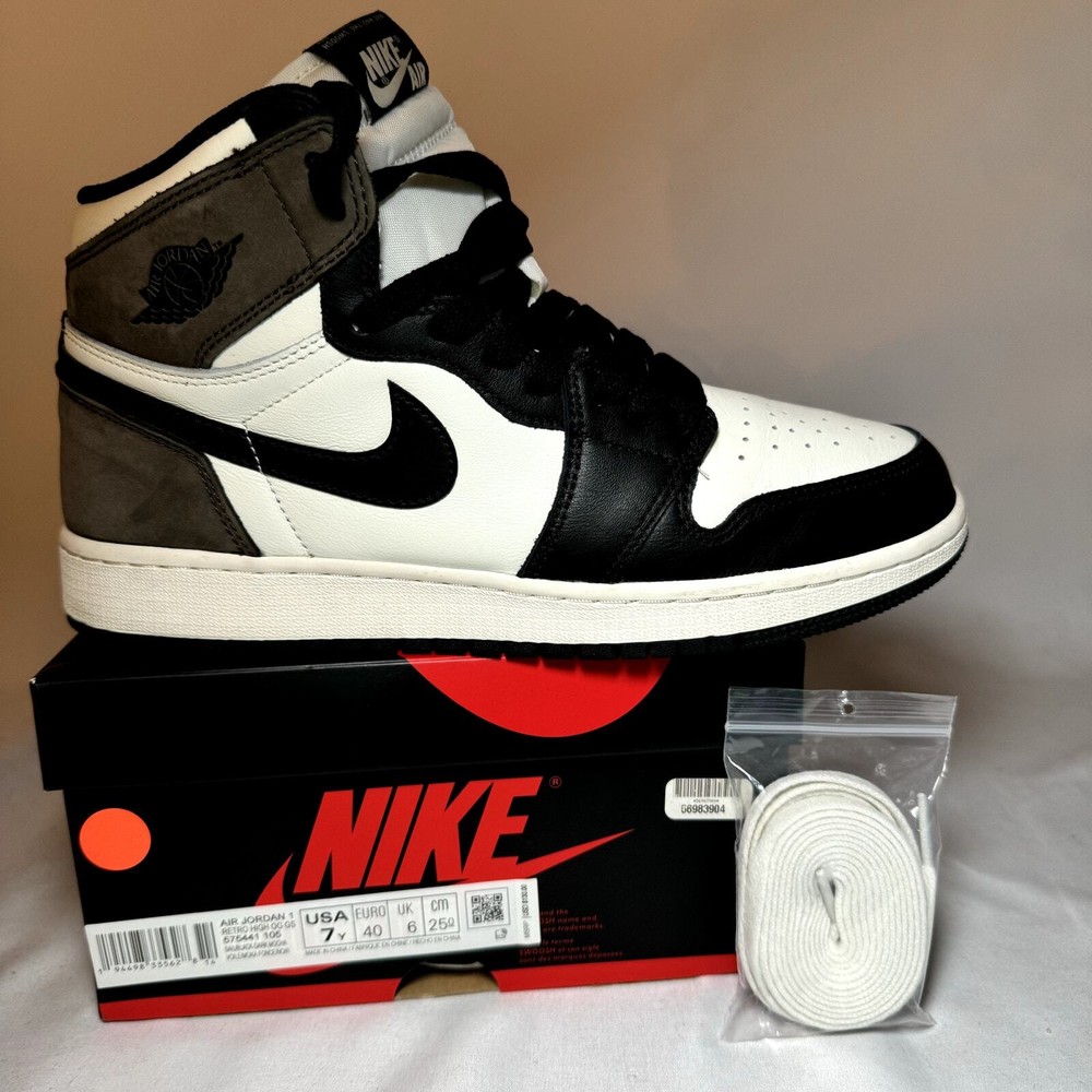 Size 7 - Nike Air Jordan 1 Retro High OG GS Dark Mocha Men's Shoes - Ships now