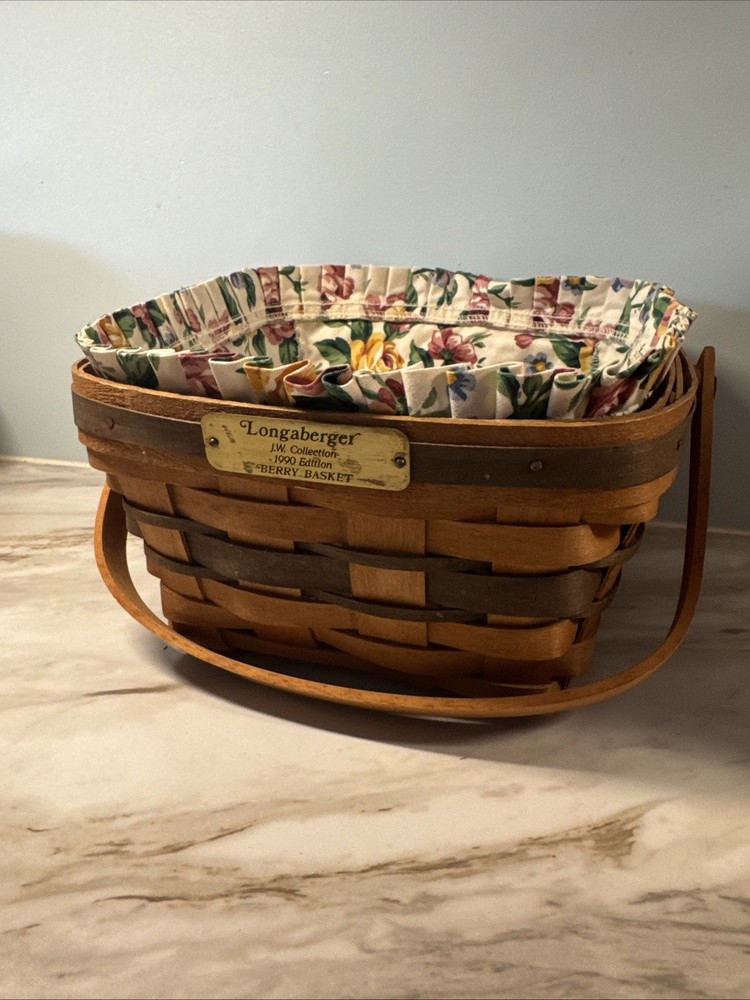 Longaberger J.W. Collection 1990 Edition Berry Basket With Plastic & Decor Liner
