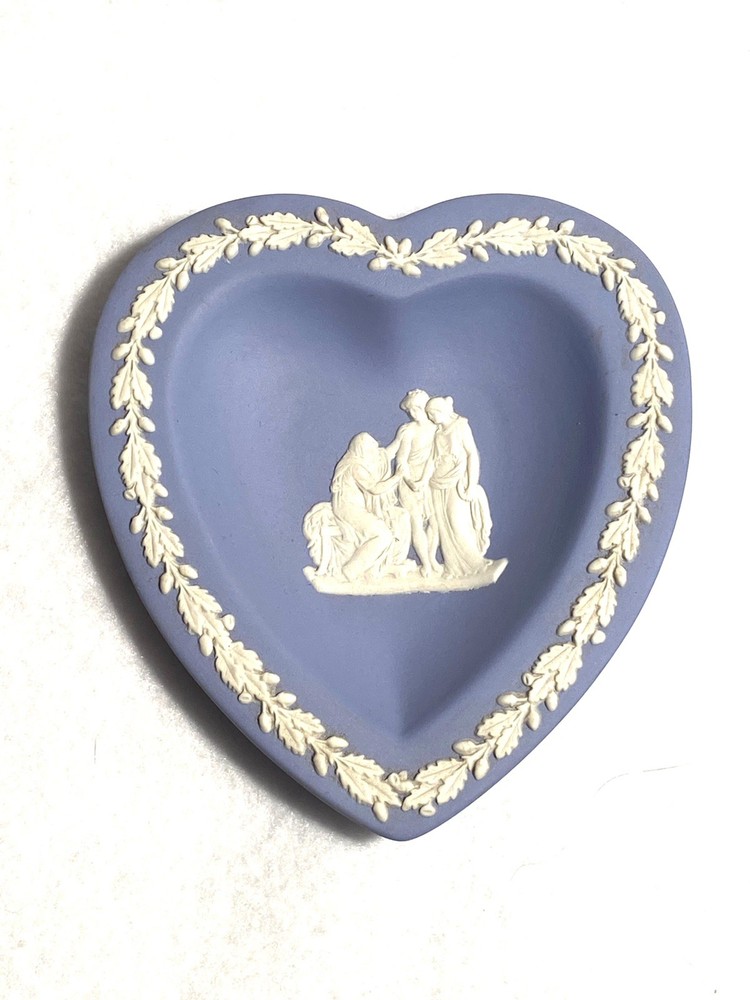Vintage Wedgwood Blue White Jasperware Heart Shaped Trinket Dish England