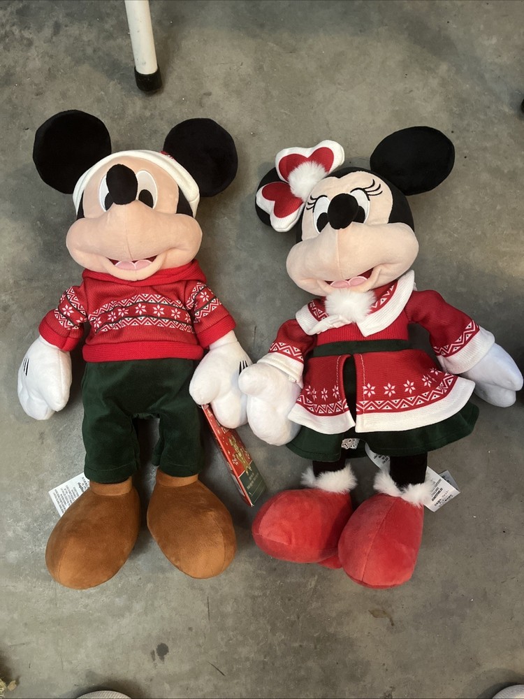 Disney plush Mickey And Minnie Christmas Holiday Set New With Tags