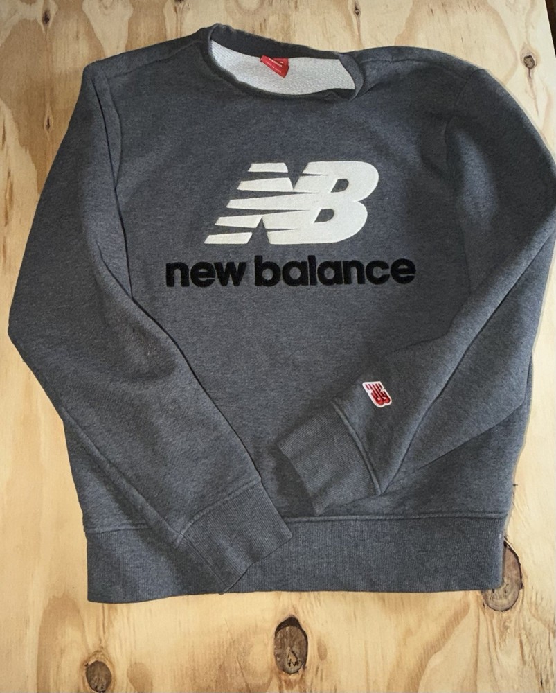 new balance sweatshirt women