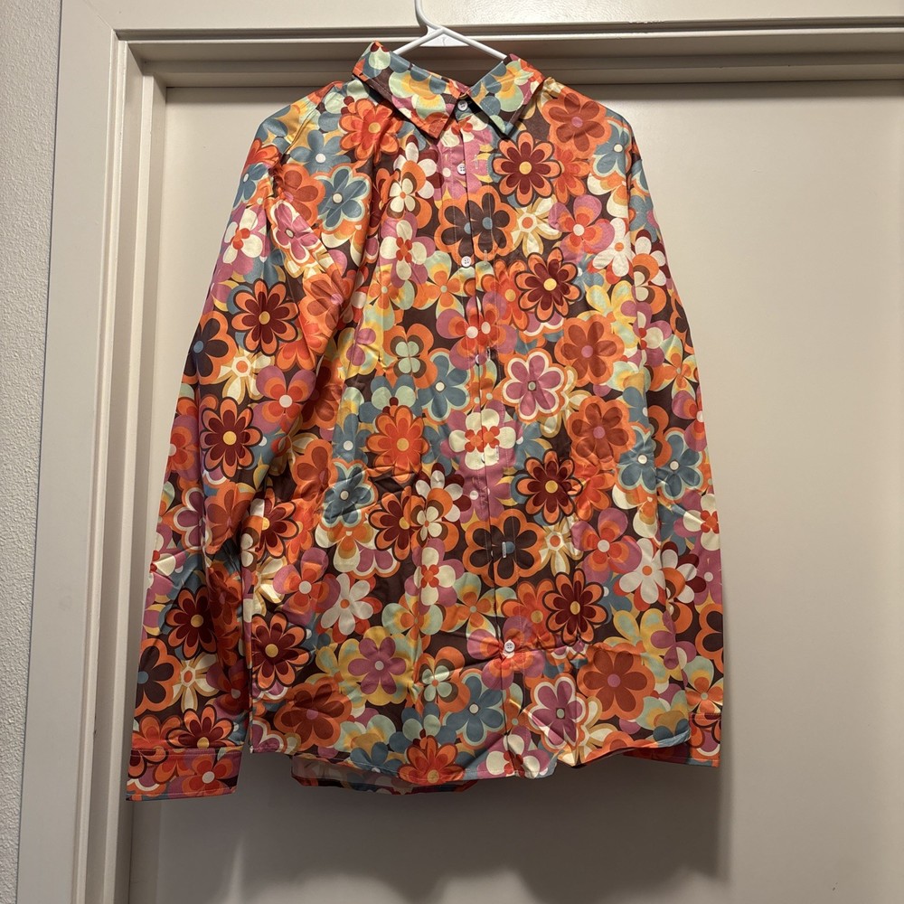 Flower Retro long sleeve button up blouse women large