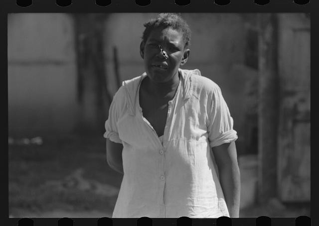 Photo:1930s African American Woman Portrait Outdoor Black White Photo