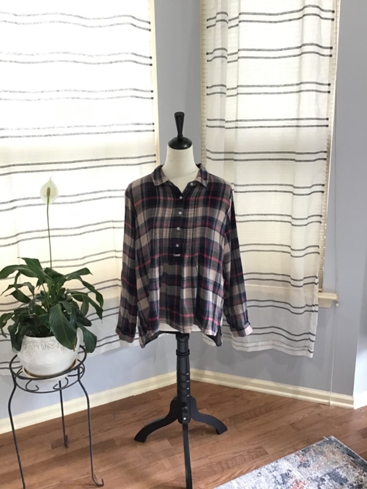 Vintage Womens Blue Pink Plaid Flannel Blouse with Lace Embroidery Size Large