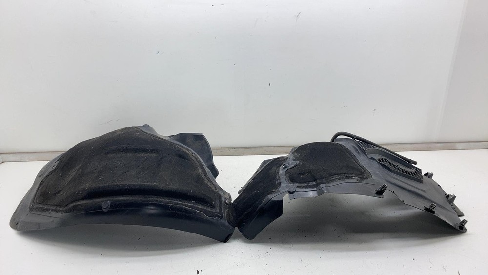 Tesla Model S 16-20 Right Front Wheel Arch Splash Guard Liner 1063694-00-B