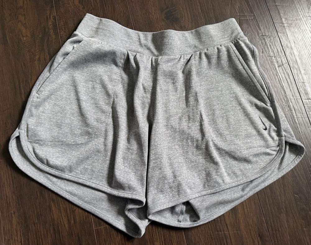 Nike Gray Stretchy Shorts! (women’s Large)
