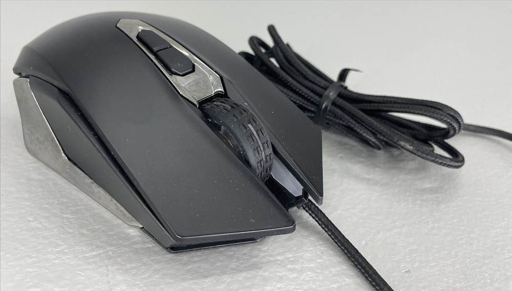 iBUYPOWER 7-Button RGB USB Wired Gaming Mouse MOU-IBP-9711 with Color Changing Lights