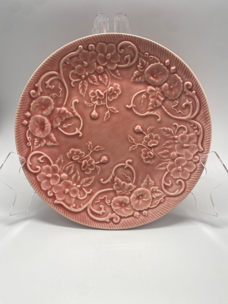 Bordallo Pinheiro, Portugal. 7.5” pink floral majolica plate