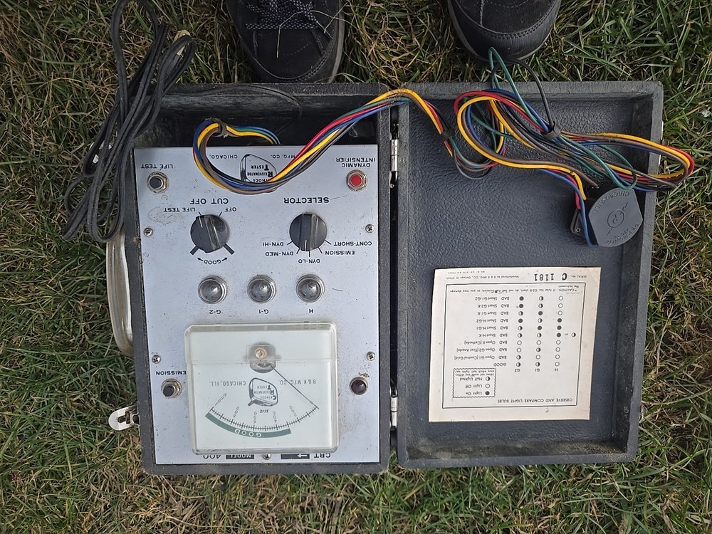Vintage B&K Model 400 Cathode Ray Tube Rejuvenator Tester