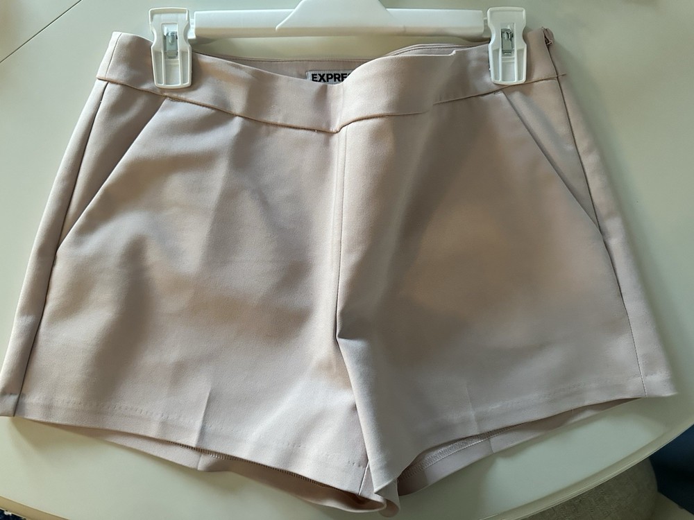 Express Women's Shorts Size 8