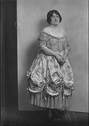Photo:Mrs., Ginocchio, John, portrait photograph