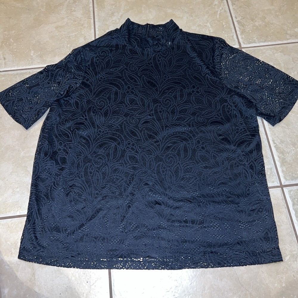 Chico’s Woman Black Lace Short Sleeve Mock Neck Top Size 4 XXL