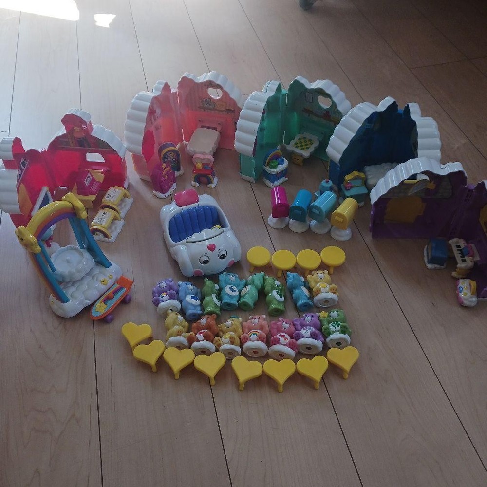 Care Bears vintage toy playhouse #bfd27d
