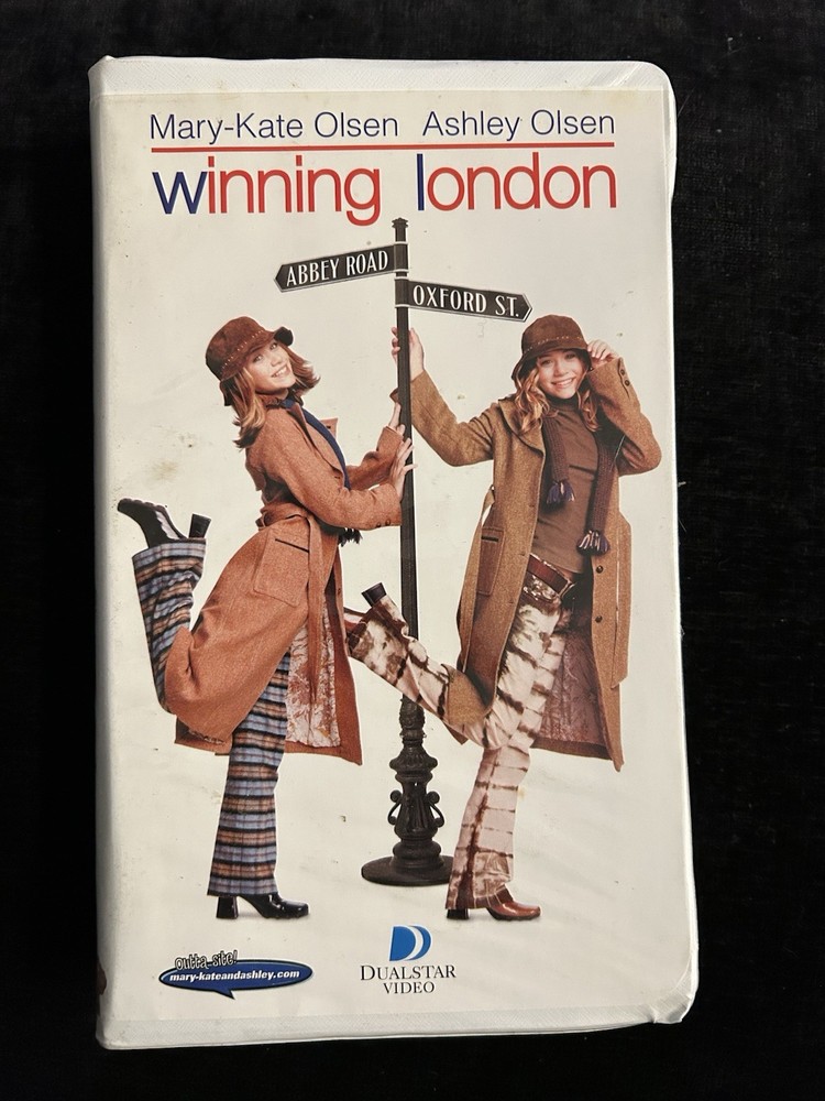 Winning London VHS 2001 Mary-Kate and Ashley Olsen Clamshell