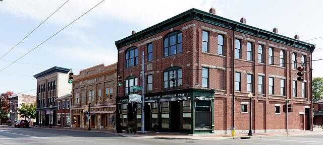 Dayton Ohio West Third Street Miami City Wright Brothers 2016 Streetscape