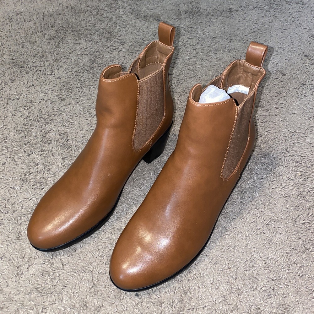 DREAM PAIRS Women's Block Heel Boots/Dress Shoes! Size:8.5! NEW WITHOUT BOX!