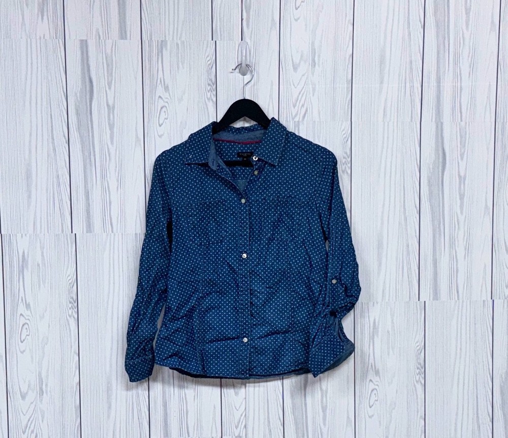Talbots shirt womens size 10 petite button up long sleeve blue patterned