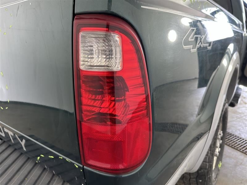2008-2016 Ford F250SD Pickup Passenger Tail Light 2526773