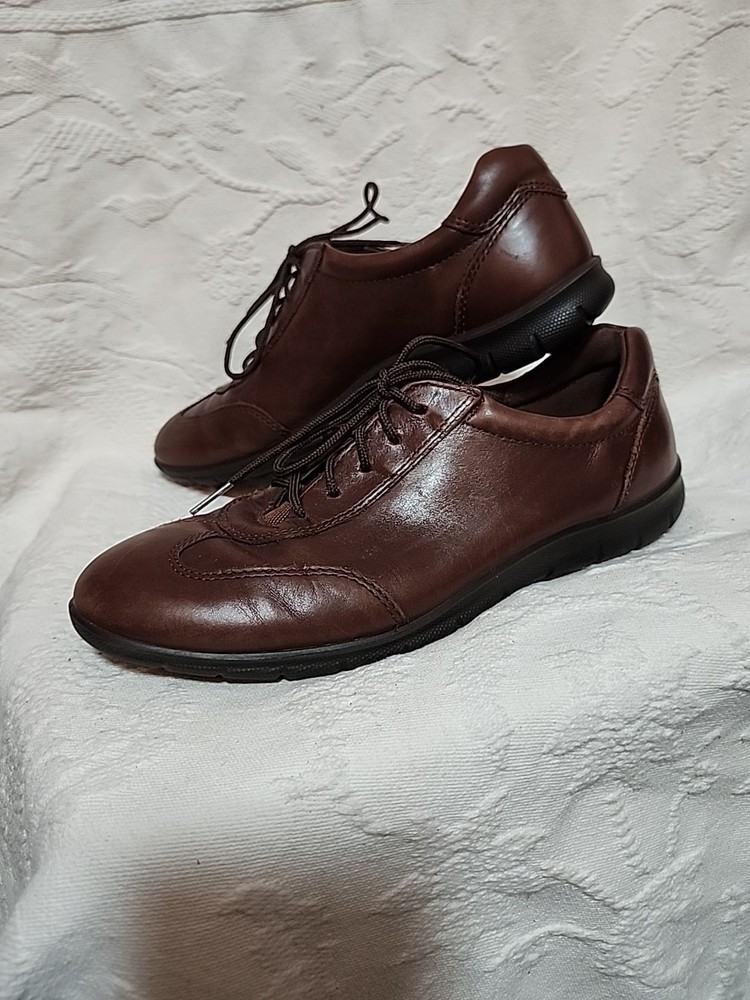 Women's Ecco Brown Leather Lace Up Sneakers Walking Shoes Size 40 / 9US