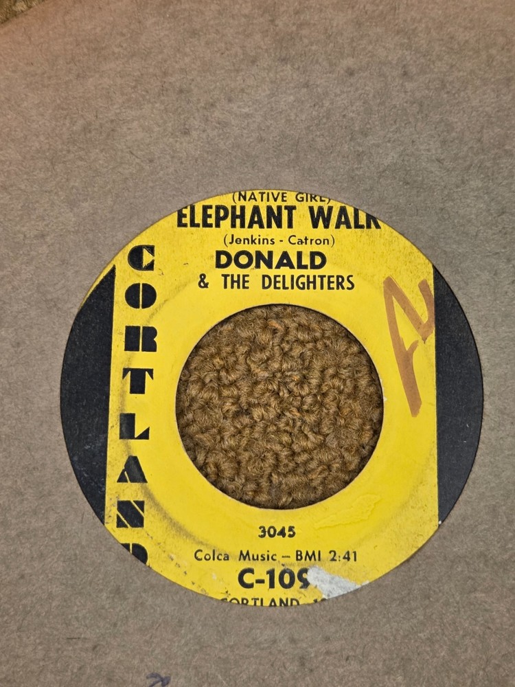 45 RPM Donald & Delighters CORTLAND 109 Elephant Walk / Wang Dang Dula VG