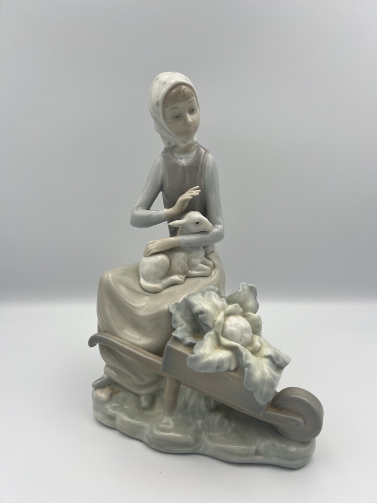 Lladro 4816 Porcelain Girl with Lamb and Wheelbarrow Figurine Lamp