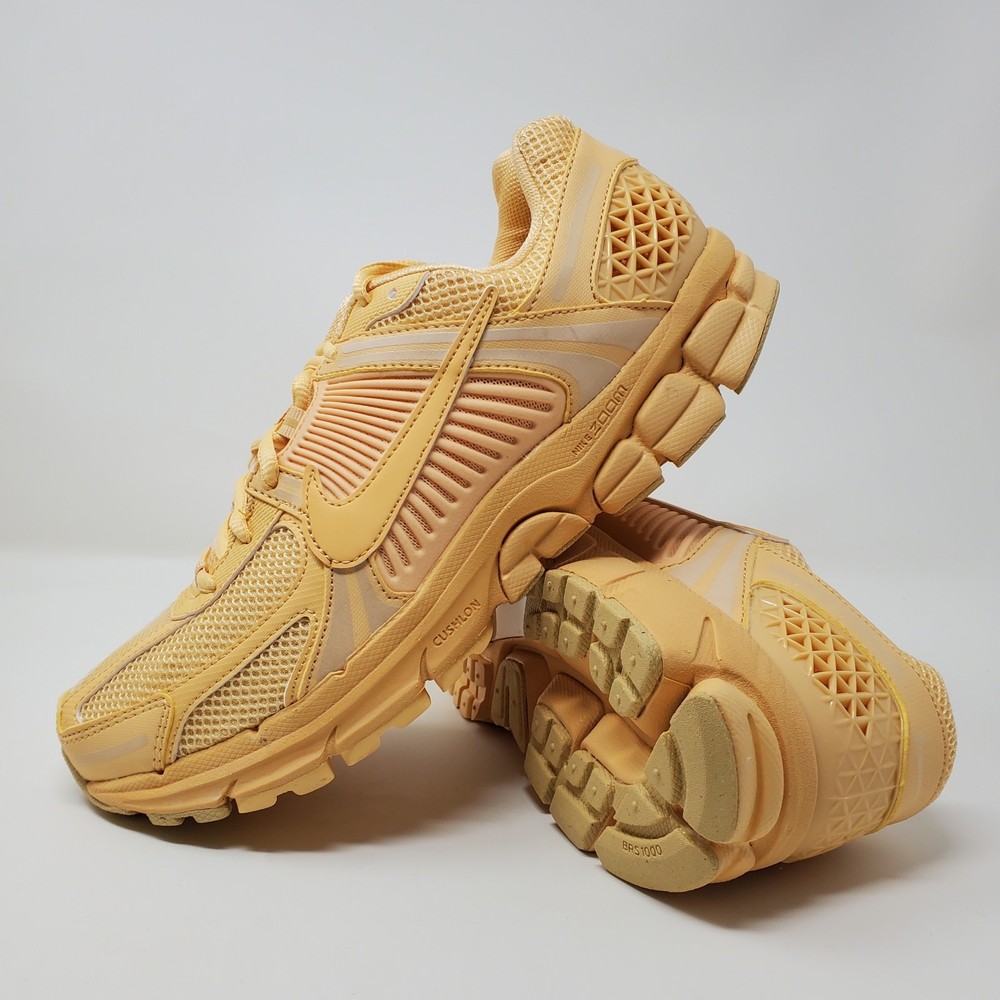 Nike Zoom Vomero 5 Celestial Gold Yellow Running Shoes HF5493-200 Men’s Size 9