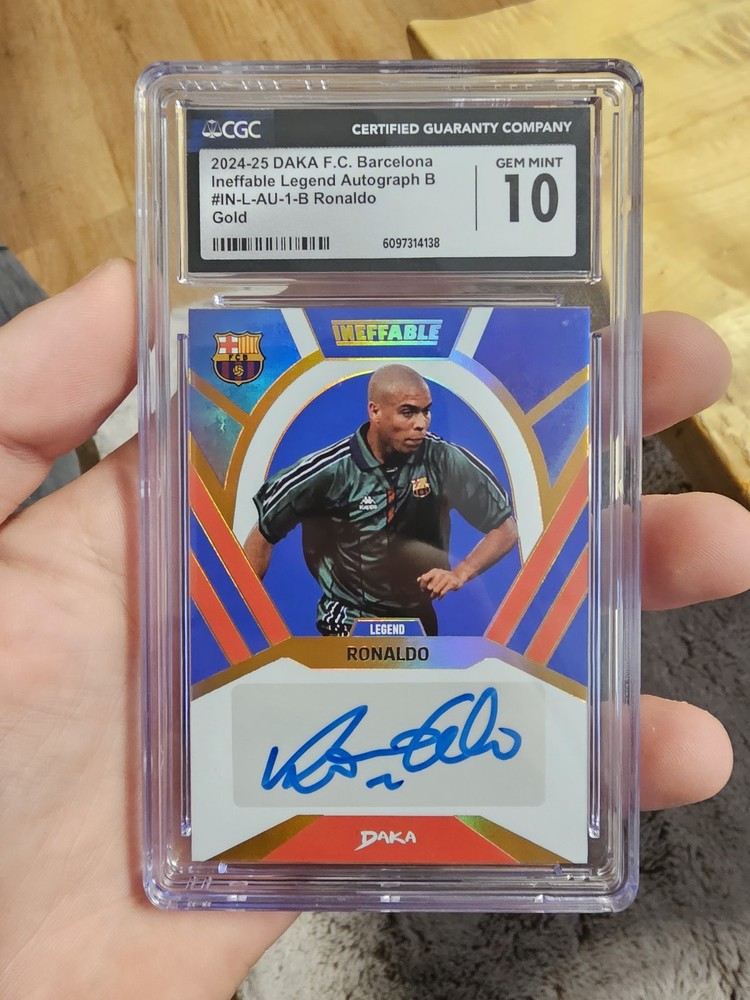 Ronaldo R9 Dakka Autograph /15.