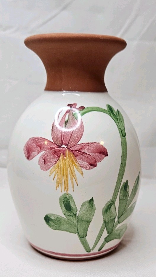 Vintage Emerson Creek Pottery 5.5