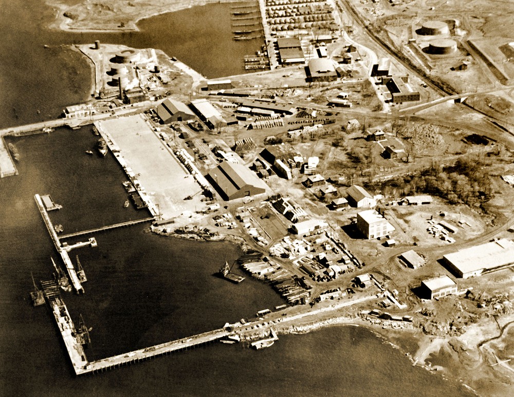 1943 Naval Mine and Net Depot, Melville, RI Old Photo 8.5