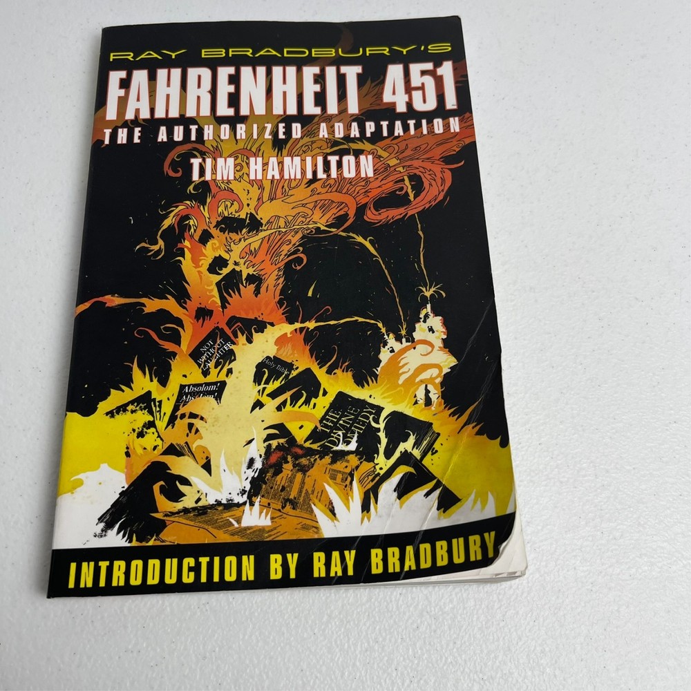 Fahrenheit 451 Ray bradbury authorized adaption - tim hamilton