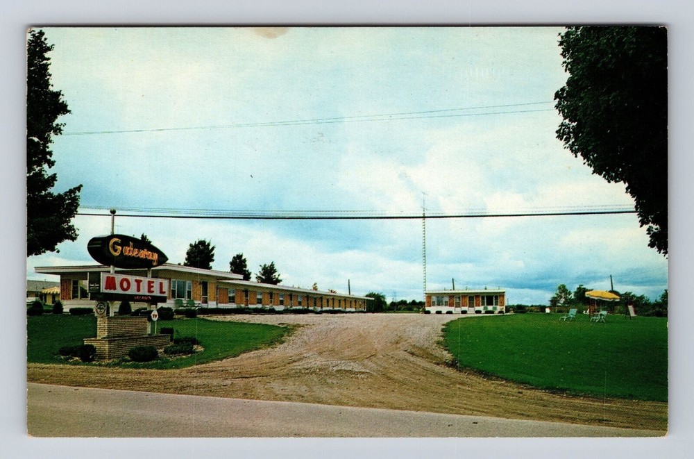 Newberry MI-Michigan, Gateway Motel, Advertising, Antique Vintage Postcard