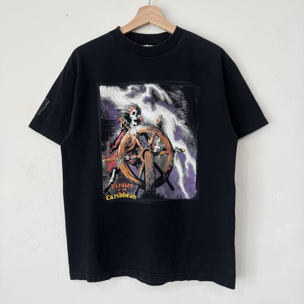 Vintage Early 2000's Y2K Pirates Of The Caribbean Disney World Tee