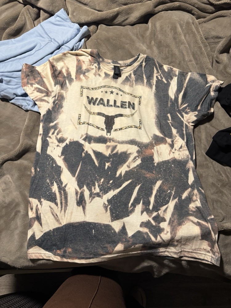 Morgan Wallen T-shirt Size Large Tie Dye Country Music Concert Tour