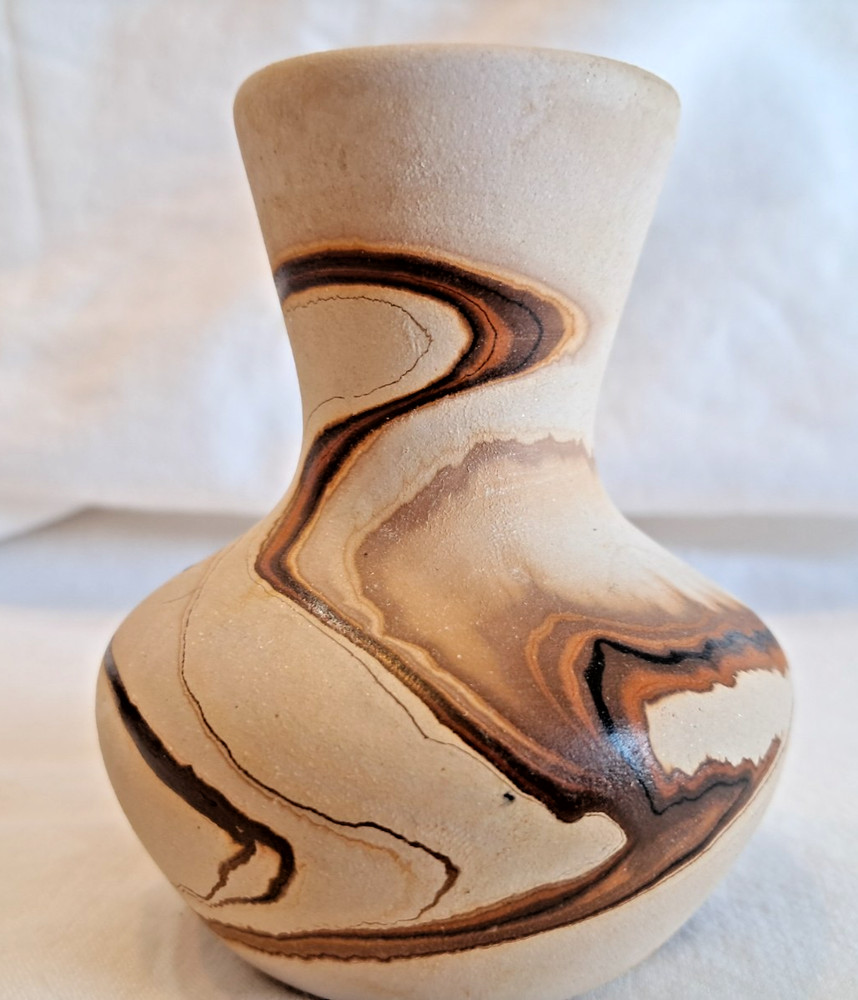Vintage Nemadji Pottery Swirl Vase USA Earth Tone Marbled Clay Native Style 3.5