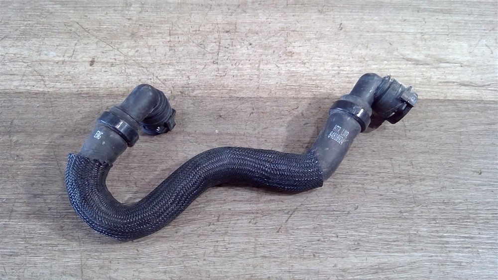 2018-2022 Chevrolet Equinox Heater Water Auxiliary Pump Hose Tube Oem 84818924