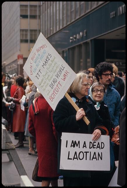 Photo:Anti-nuclear demonstration, Wall St., 1982, New York City 13