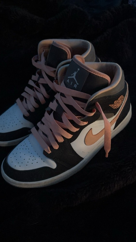 Jordan Air Jordan 1 SE Mid Peach Mocha Black White Pink DH0210-100 Sneaker