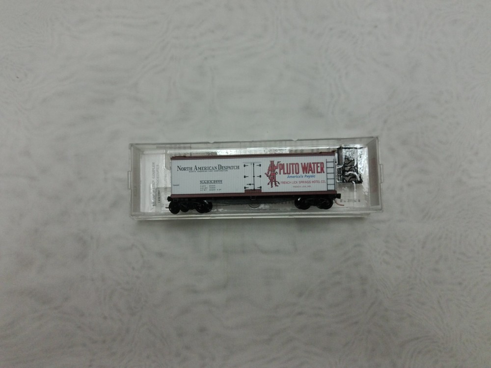 Micro Trains 49490 N Scale Boxcar Pluto Water